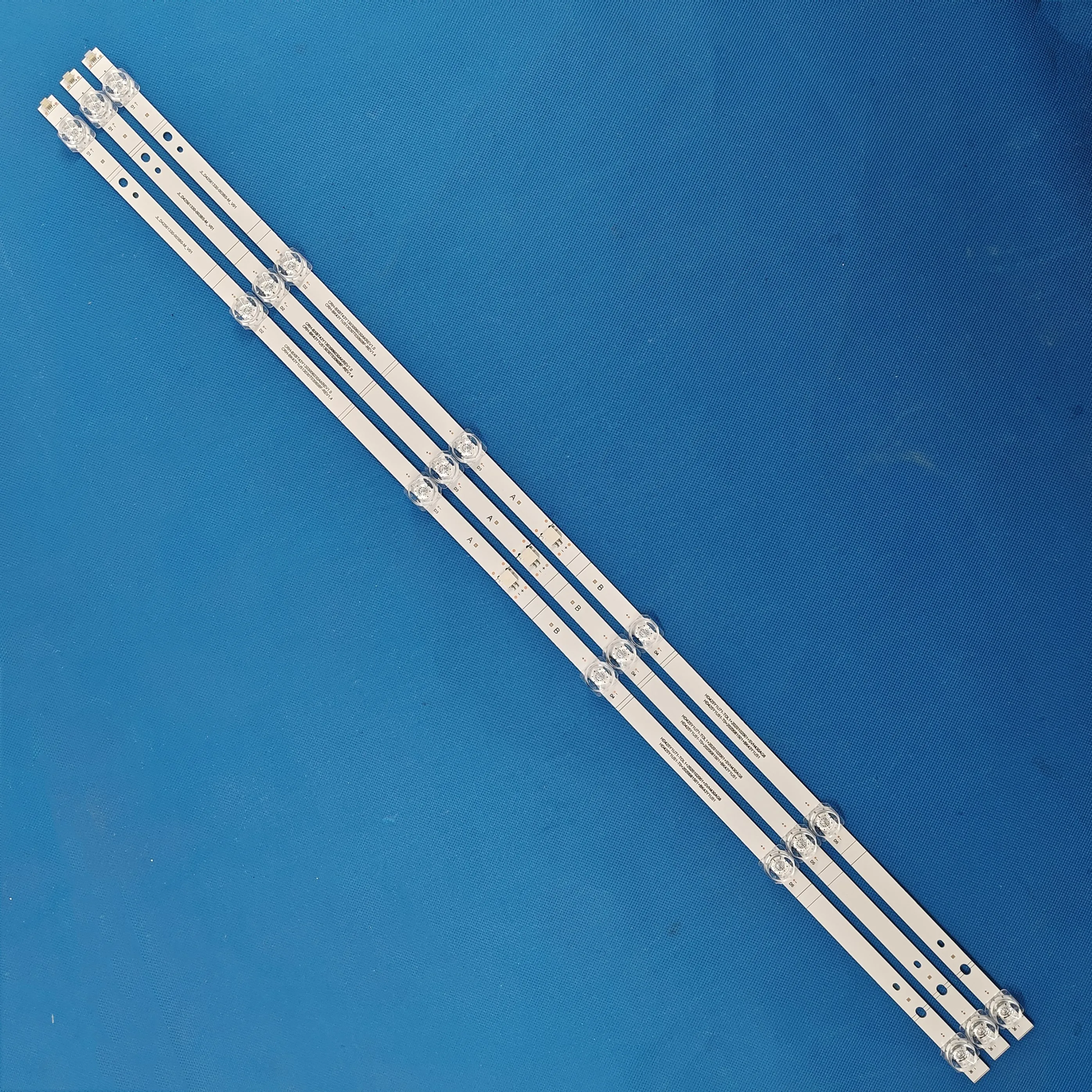 

LED 43A6BG 43A66G 43C350KE 43A6K CRH BXBT43Y1303006030AKREV1.0 HD425Y1U71 T0L1 2020102001 SVH430AG8 JL D42561330 003BS M V01