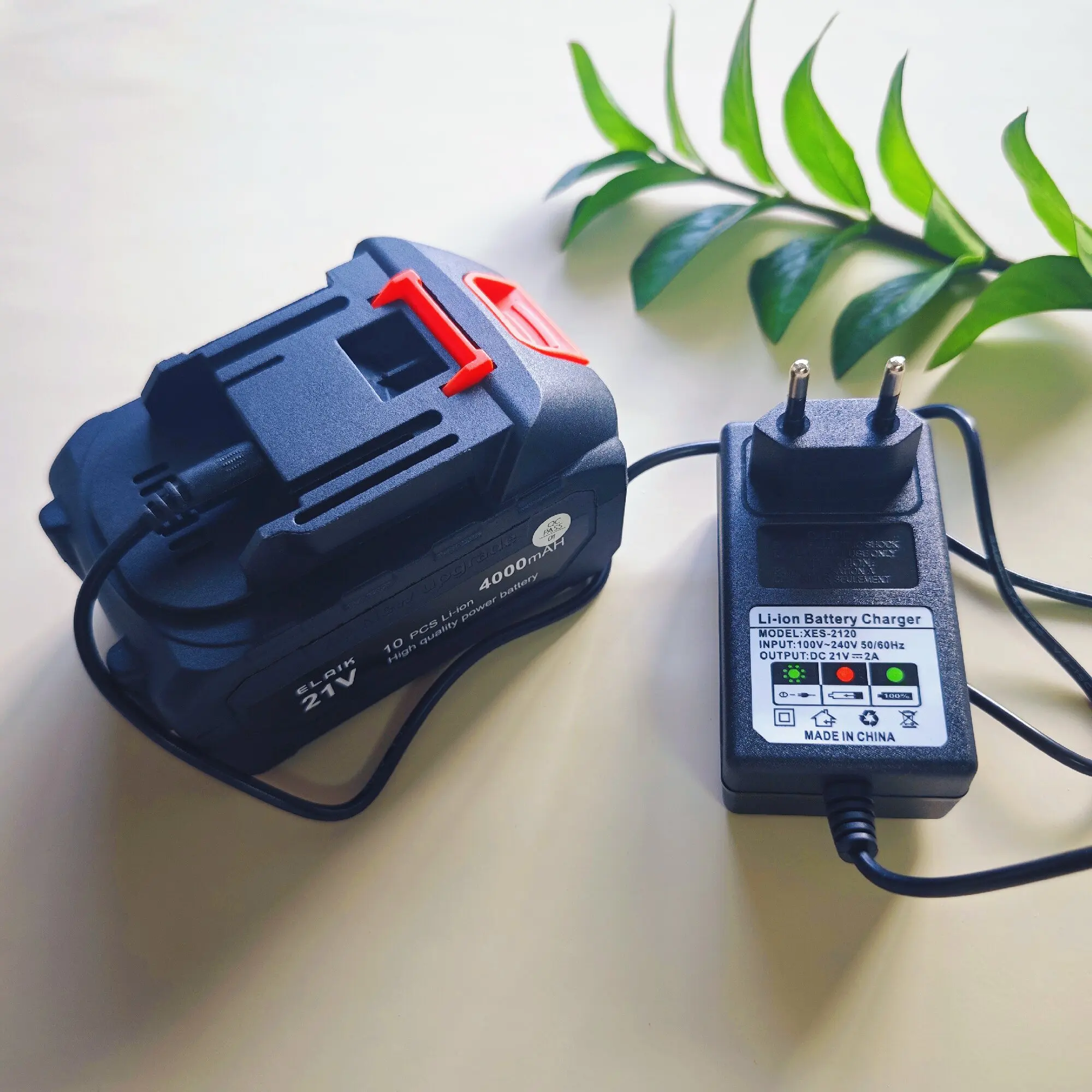 21V 4000mAh Lithium-Ion Rechargeable Power Tool Replacement Battery for Home Improvement Tools