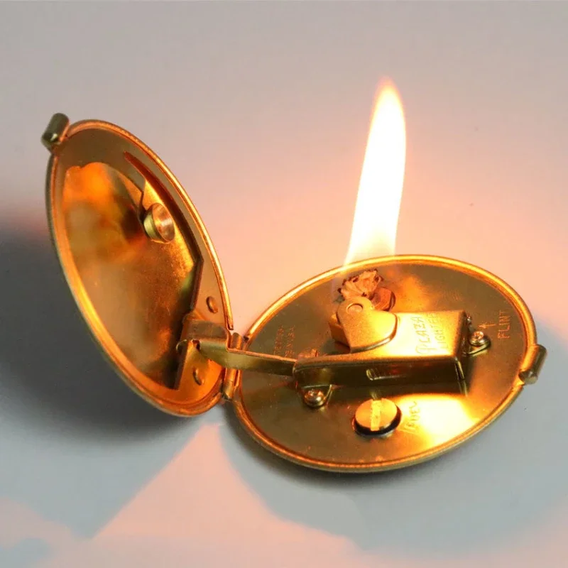 Ultra-thin Portable Compact Powder Cake-shaped Open Cover Ignition, Retro Personality Lighter, Metal Open Fire Smoking Gadgets