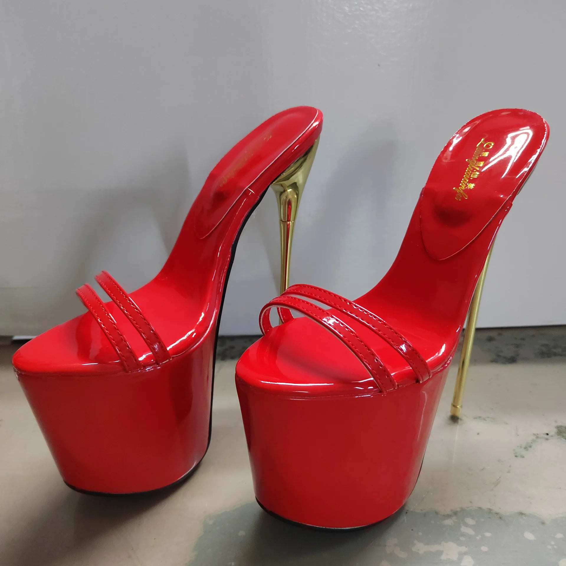 

19Cm Thin Steel Heel Strappy Slippers for Women Lacquered Leather Solid Color High Platform Large Size Summer Catwalk Shoes