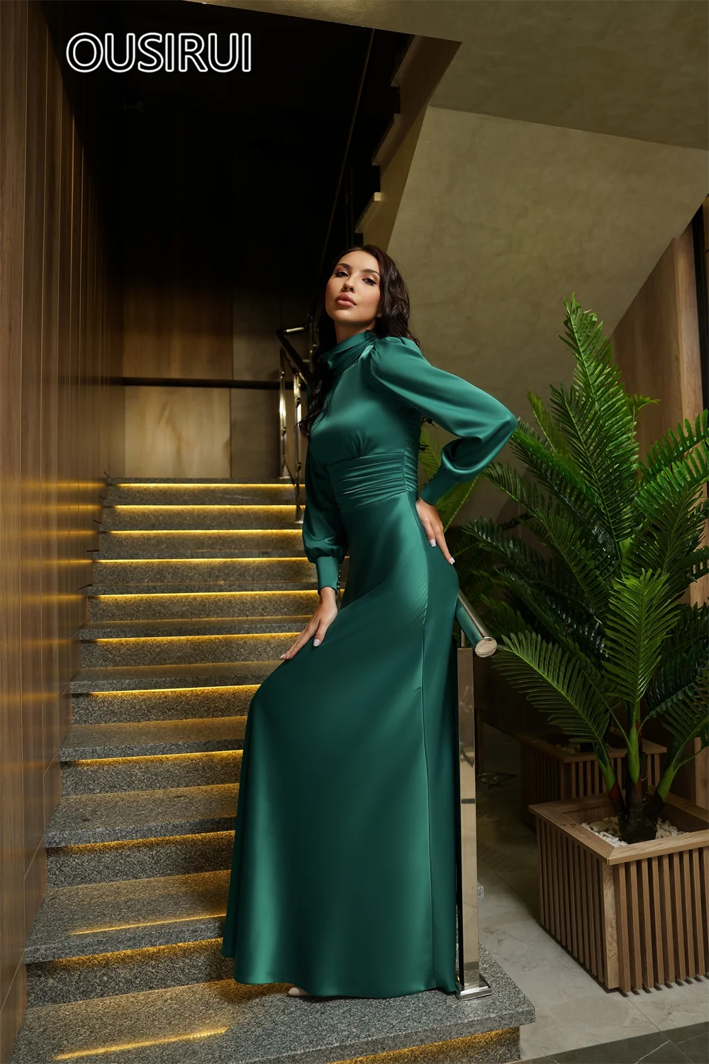 サテンのイブニングドレス,ジッパー付き,シングル,ハイカラー,トラペーズカット,ウエディング,長袖,カスタムメイド