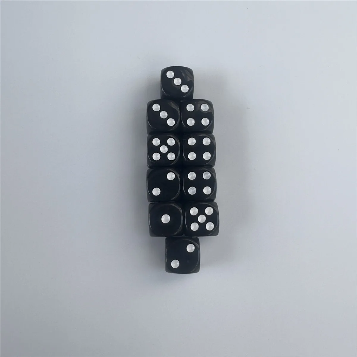 

10pcs/set Of High Quality 14/16mmD6 Dice Set White Black Dot/Black White Dot Acrylic Rounded Corner Club
