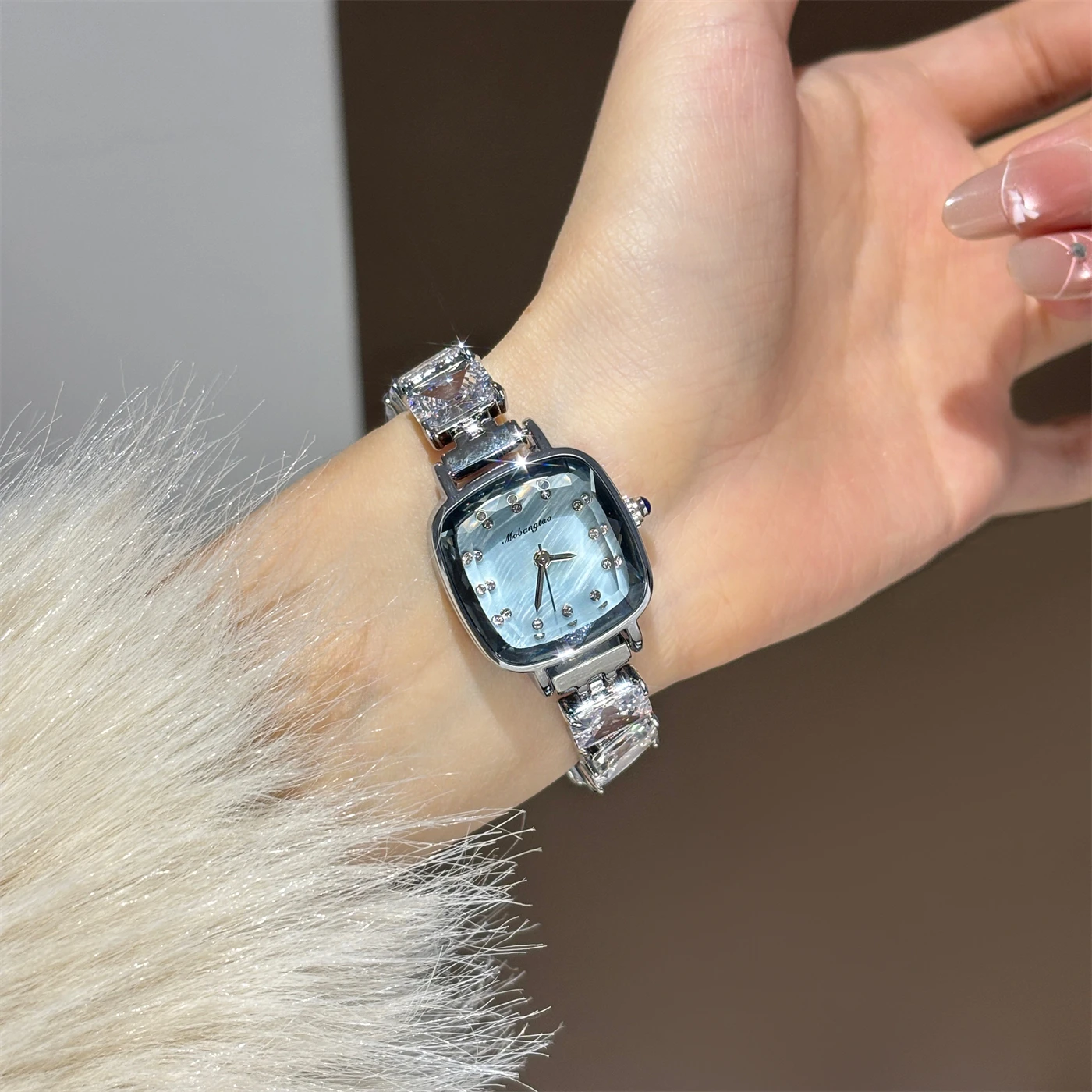 

High value French niche simple square rhinestone watch women's fresh and versatile women's watch