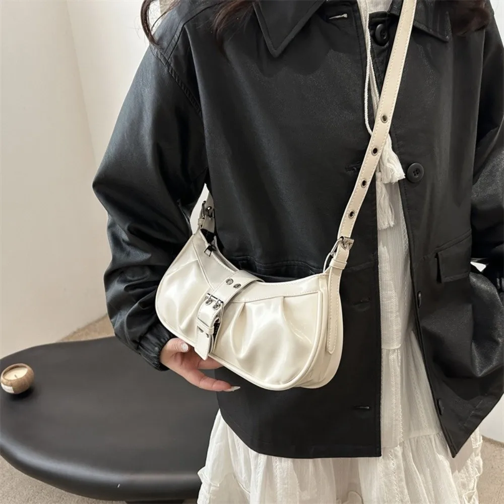 Vintage PU Leather Shoulder Bag Large Capacity Buckle Design Crossbody Bag Burgundy Color Hobo Handbag Women