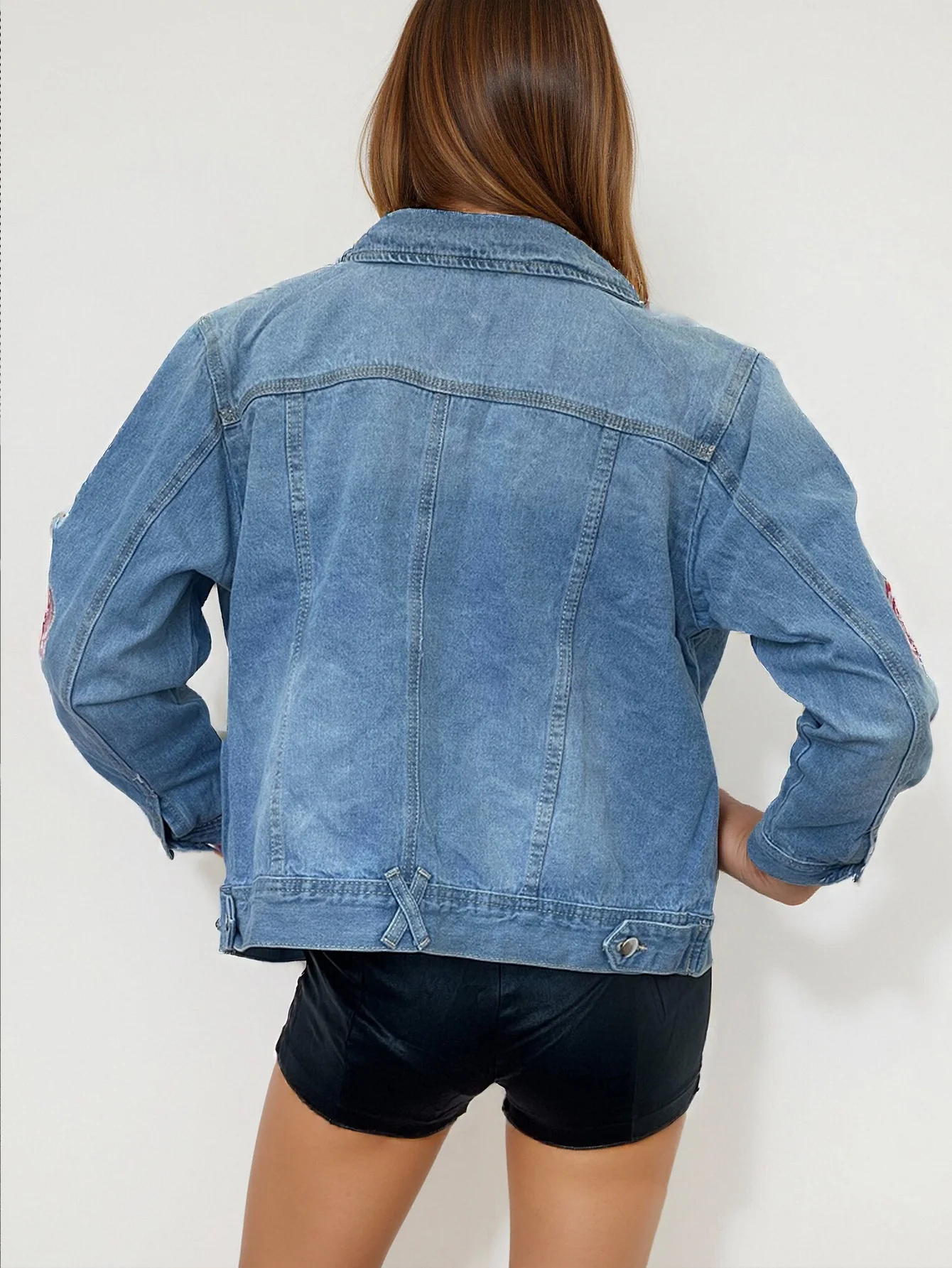 Veste en jean Street Style pour femme – Roses en détresse et brodées, coupe ample