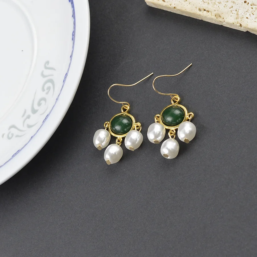 DIY accessories New gold high-end light luxury pearl pendant earrings elegant temperament retro court ear jewelry women