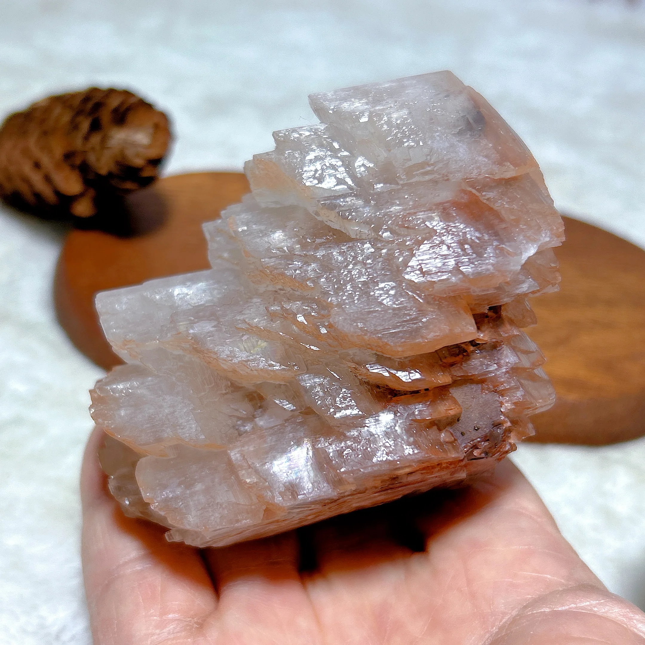 

Healing Natural Crystal Pagoda Calcite Specimen Raw Gemstones High Quality Mineral Energy Home Decorations Gift