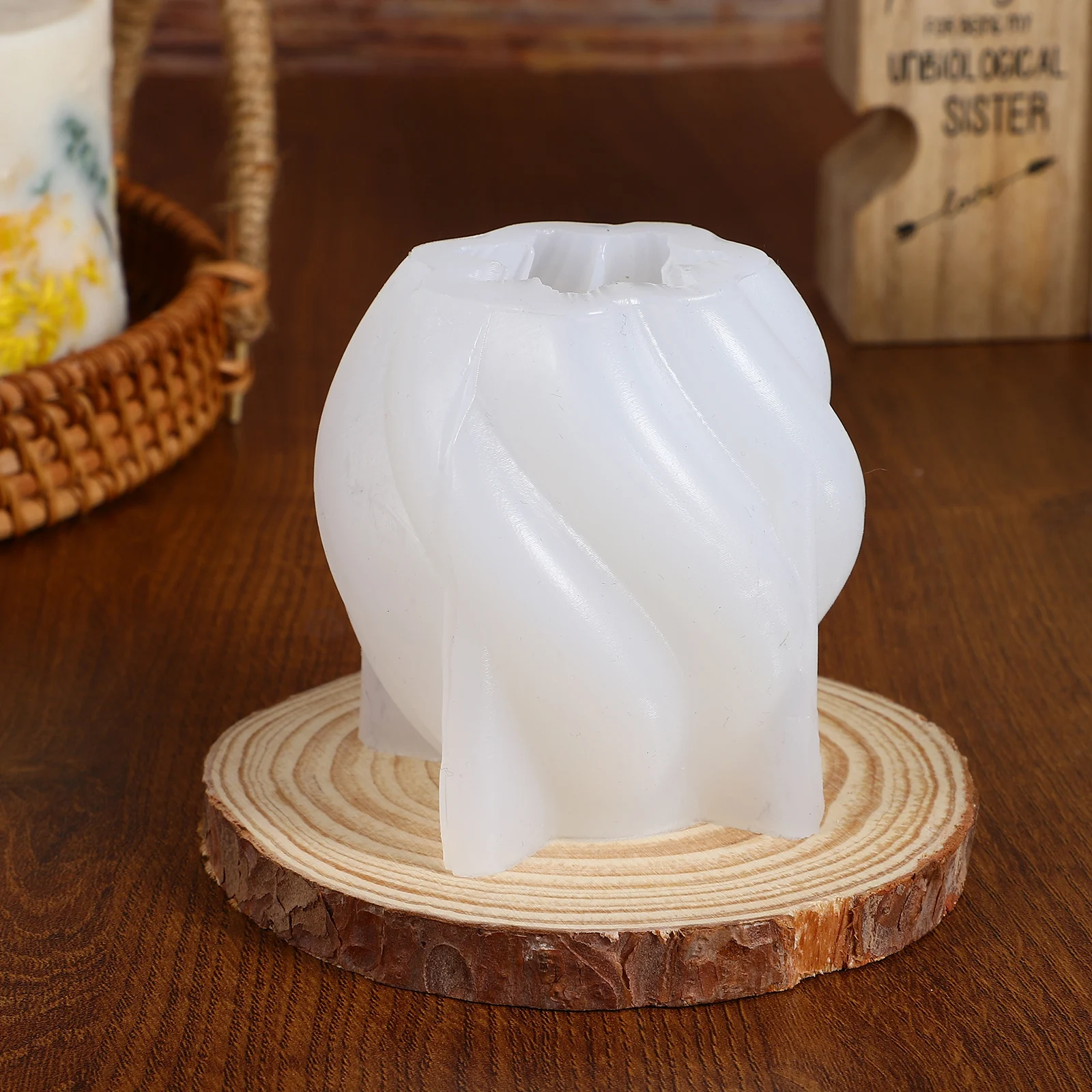 

4Pcs Wave Design Silicone Candle Molds for DIY Crafting Scented Candle Soaps Decorative Moulds