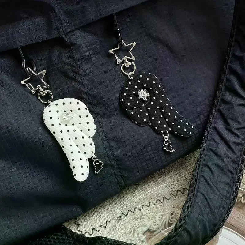 Винтажный-брелок-y2k-с-крыльями-ангела-в-горошек-в-стиле-ins-милый-брелок-пентаграмма-с-крыльями-подвеска-для-сумки-украшение-для-рюкзака-подарок