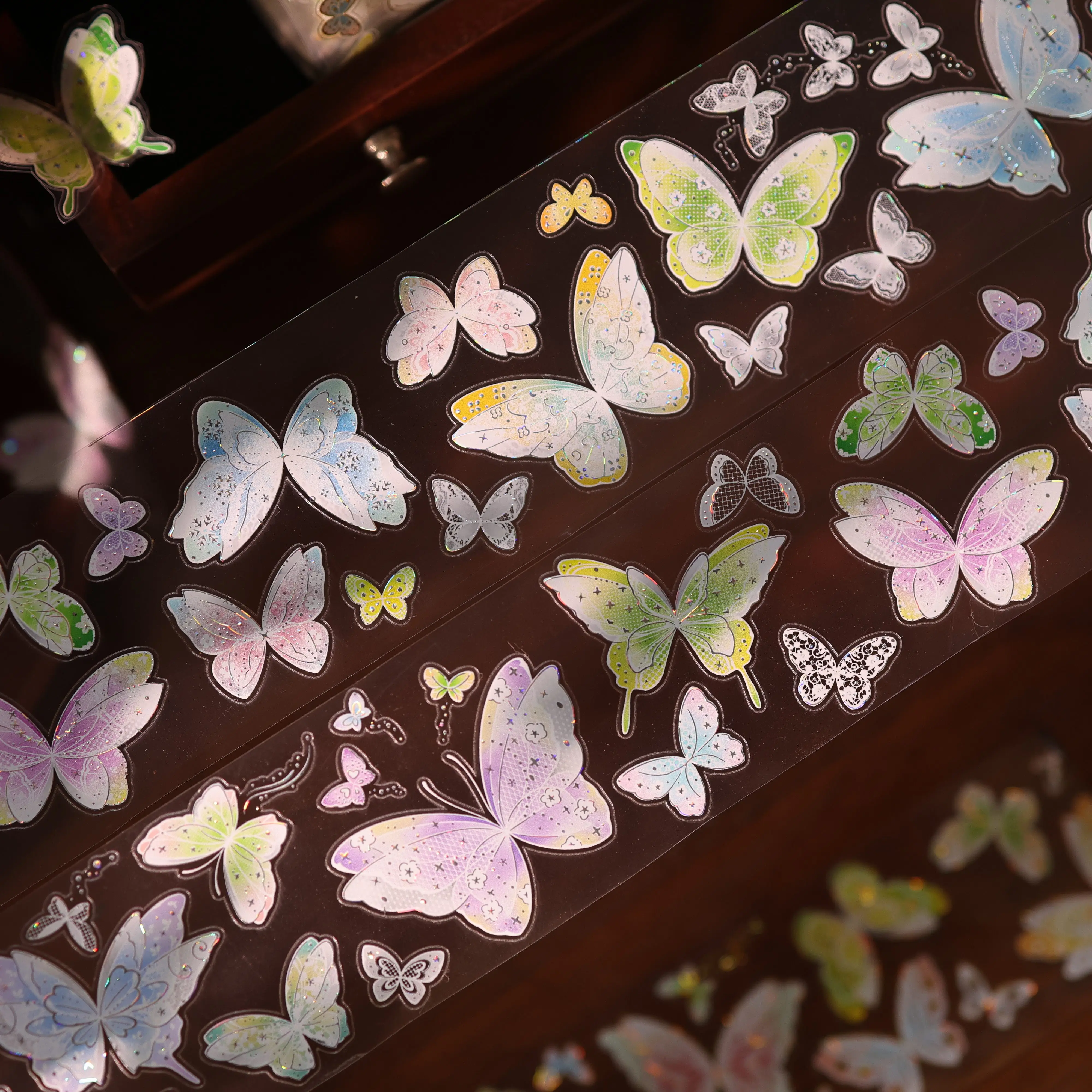 Yi'er 17 [Cicada Dream Disc] Retro Shell Light Color Butterfly Journal Sticker Pet