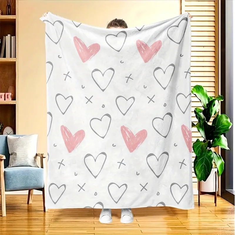 1-teilige Flanelldecke – weicher rosa-weißer Sofa-Schal mit herzförmigem Muster und grauem Hintergrund – Valentinstag
