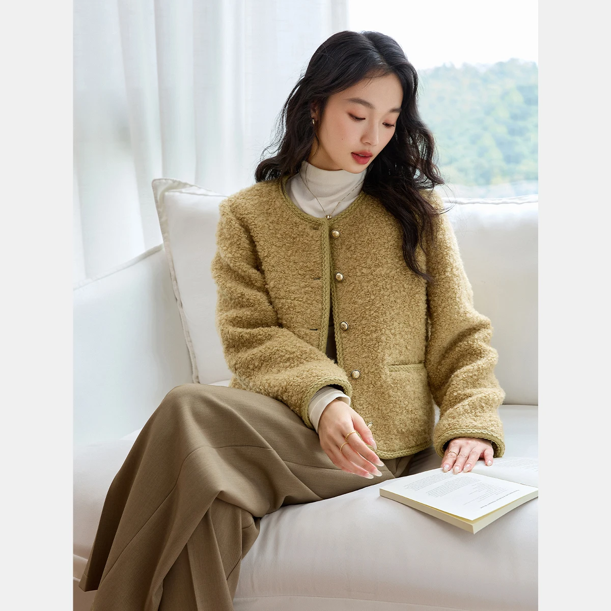 VIMLY Wool Blend Coat Women Elegant Winter 2025 Long Sleeve Tweed Ladies Jackets Office Wear Round Neck Female Short Coats M9583