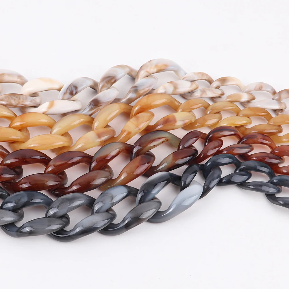 Thumbnail 3 - #72 Best Chunky Chain Necklaces to Buy In 2026