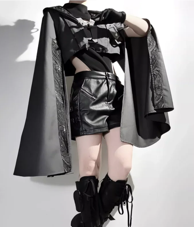 ダーク長袖多用途ファッション個性ショートコートセクシーなラウンドネックノースリーブベストクールハンサムガールズレトロショーツセット