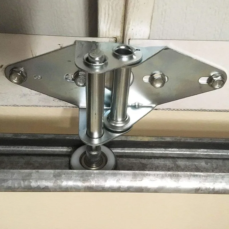 

Garage Door Kit 18 Gauge standard Duty -Rollers,Hinges,Brackets set