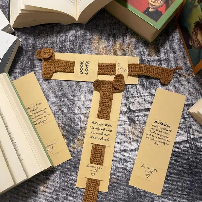 الإشارات المرجعية الكروشيه محبوك البني الكلب المرجعية جميلة الكروشيه الحيوان مشبك كتب القراءة اكسسوارات الألماني الإشارات المرجعية هدية