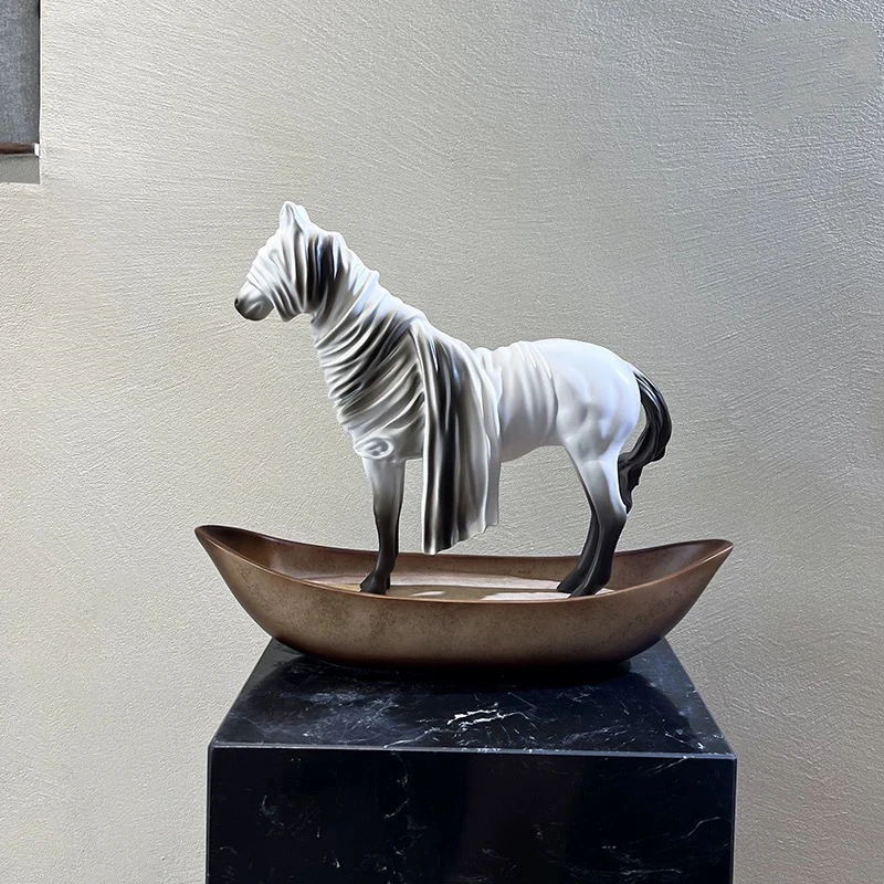 

Украшения скульптуры лошади, абстрактная статуя лошади животного, произведения искусства из смолы, скандинавский декор комнаты, креативные поделки, украшение рабочего стола, подарки