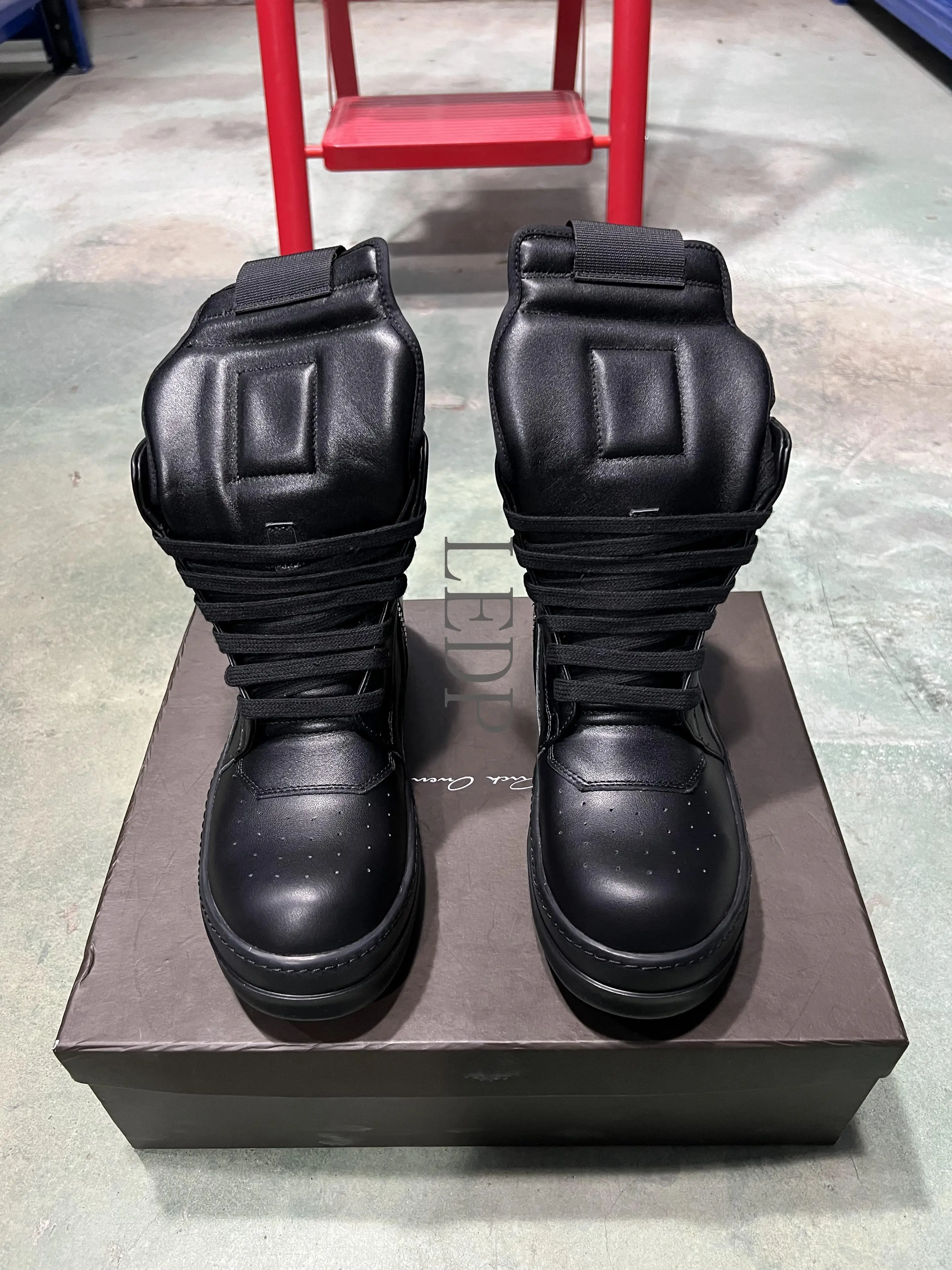 Brand Casual Men Shoes All Black Leather Women High Top Sneakers Classic Black Sneaker Fashion Zipper Luxury Designer Ankle Boot