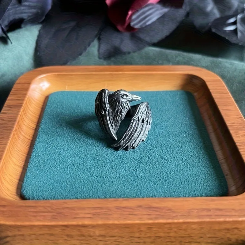 Gothic dark themed personalized crow ring, retro wing opening adjustable finger, Halloween and Christmas jewelry gift.