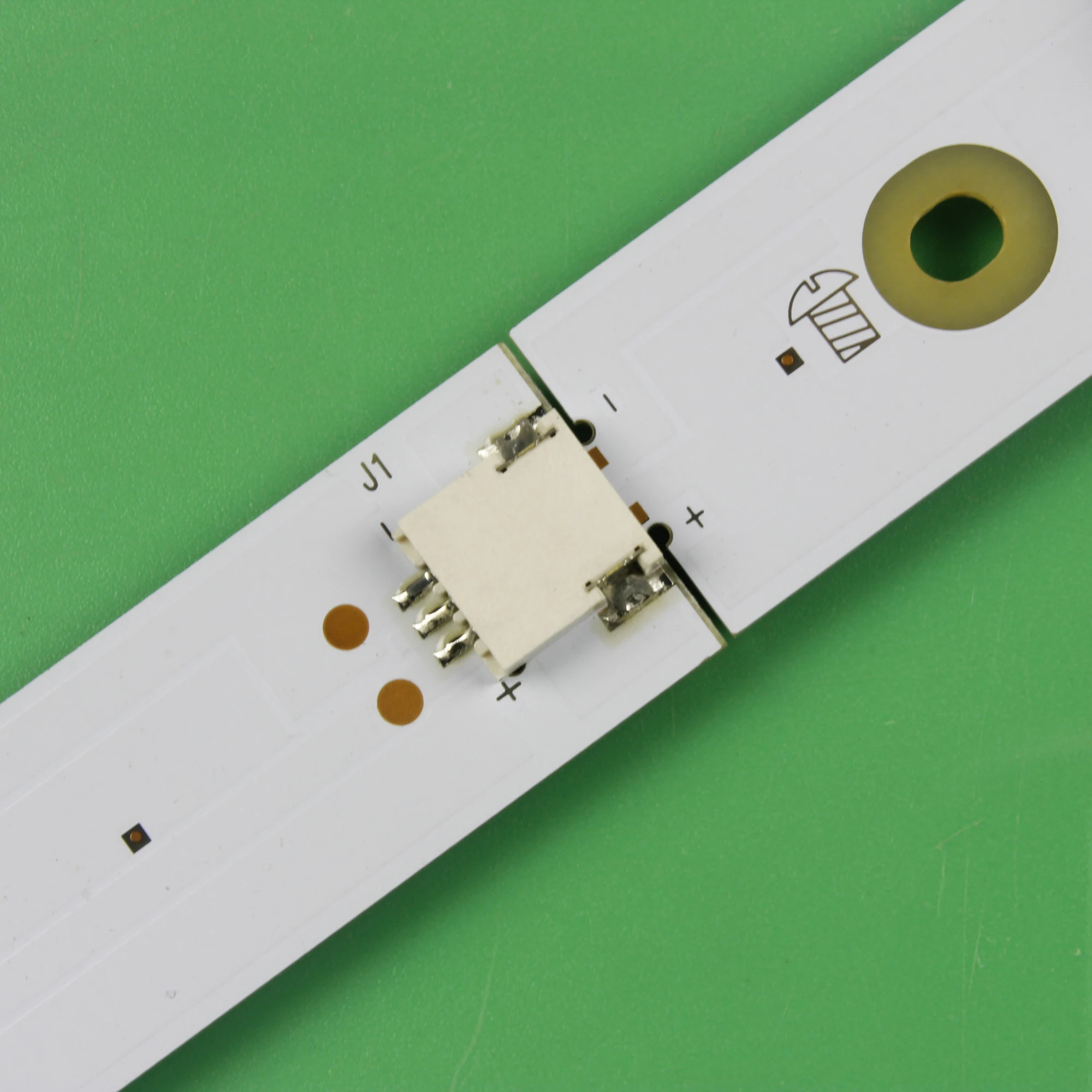 Striscia di retroilluminazione a LED 6+6 led per Philips 49" 49PUS6401 49PUS6501 49PUH6101 49PUS6561/12 49PUS6101/12 GJ-2K16-490-D712-P5-L R