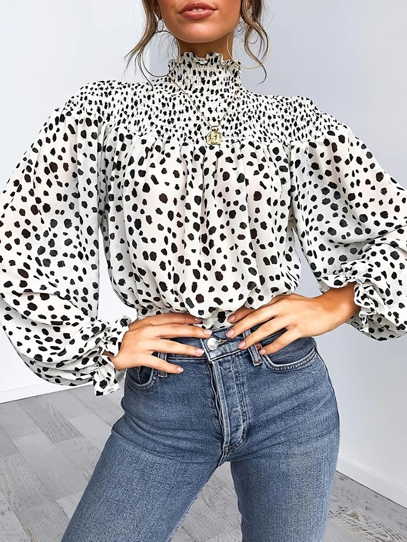 

Lion Print High Collar Lantern Sleeve Shirt Loose Casual Top with Belt Detail Leopard Patterned Long Sleeve Loose Fit Shirt