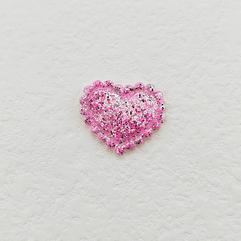 100 Stück 2,5x2,1CM Mini Glänzende Herz-Applikationen zum Aufnähen auf Kleidung, Hüten, DIY-Kopfbedeckungen, Haarspangen, Schleifen-Deko-Accessoires – Detail 12