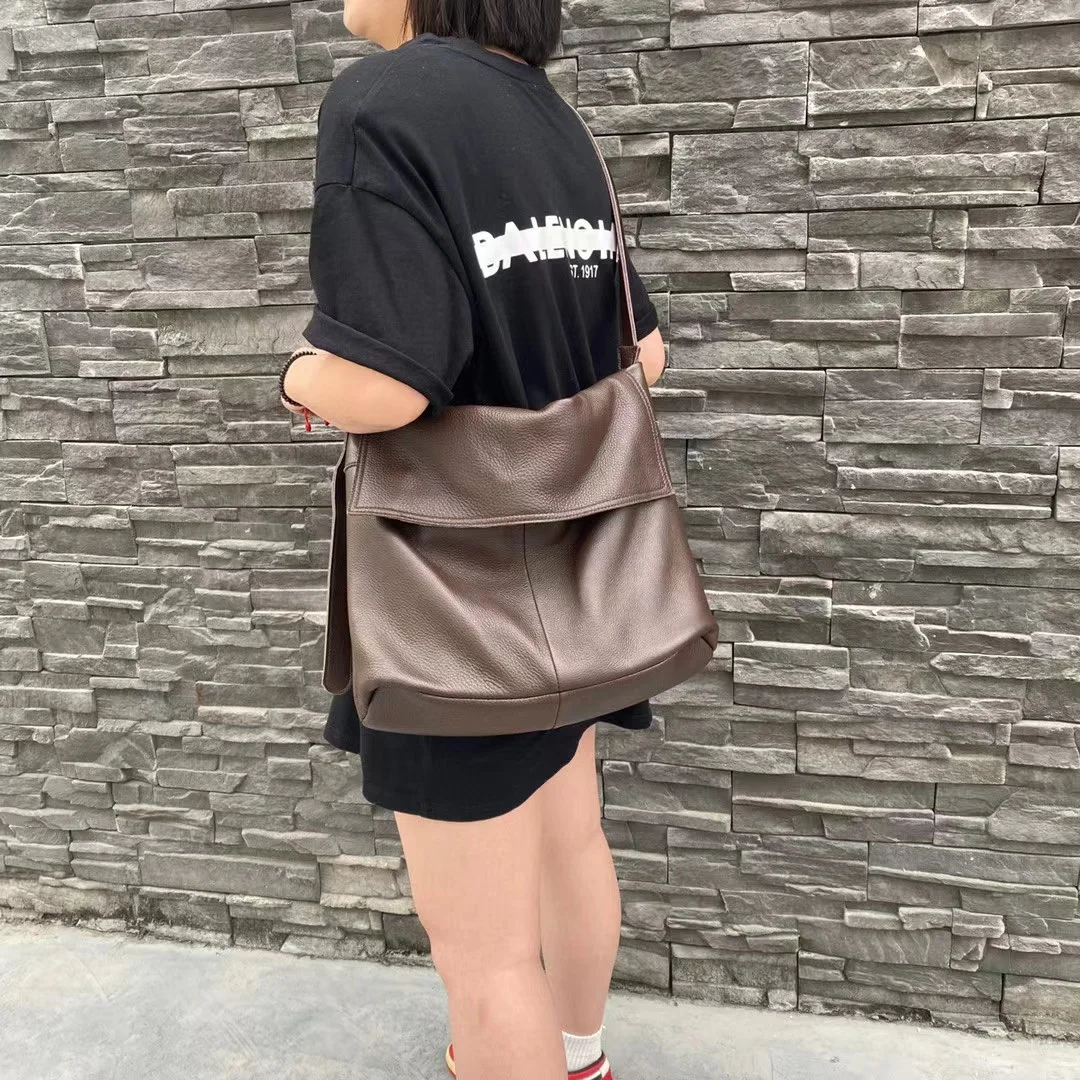 2022 New Woman Bag Retro Head Layer Cowhide Cross-shoulder Bag Large Size New Female Bag