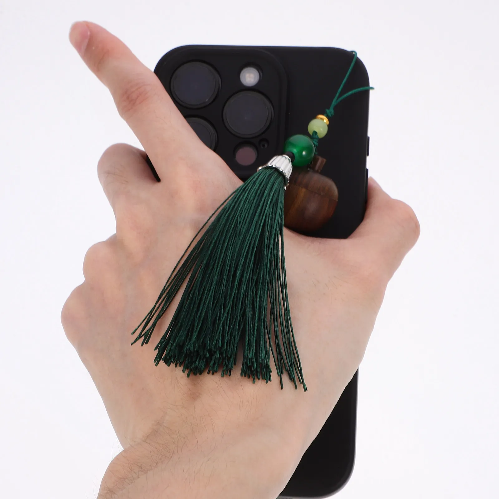 

Резной кулон из сандалового дерева для телефона в китайском стиле, держатель для ароматерапевтических эфирных масел, уникальное украшение для мобильного телефона с кисточкой