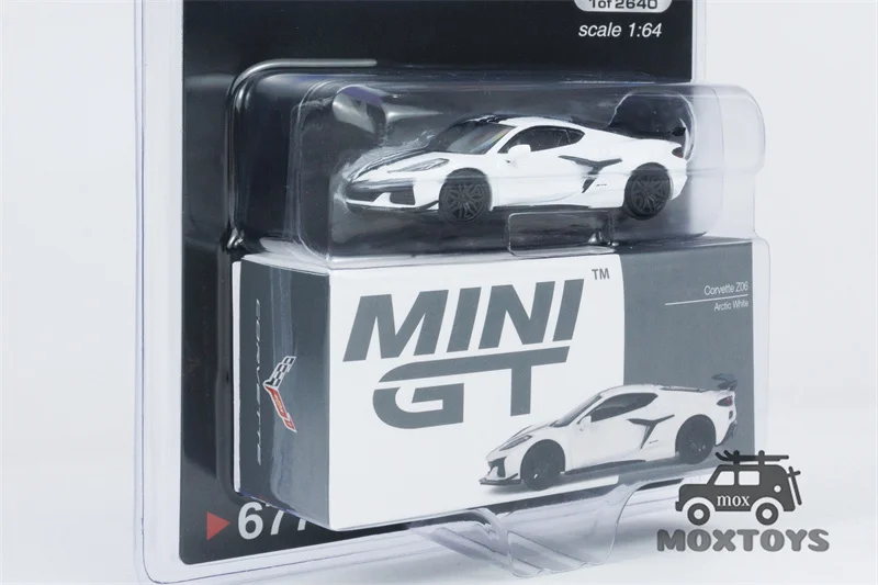 MINI GT Mijo Exclusives 1:64 Chevrolet Corvette Z06 2023 Arctic White Diecast Model Car