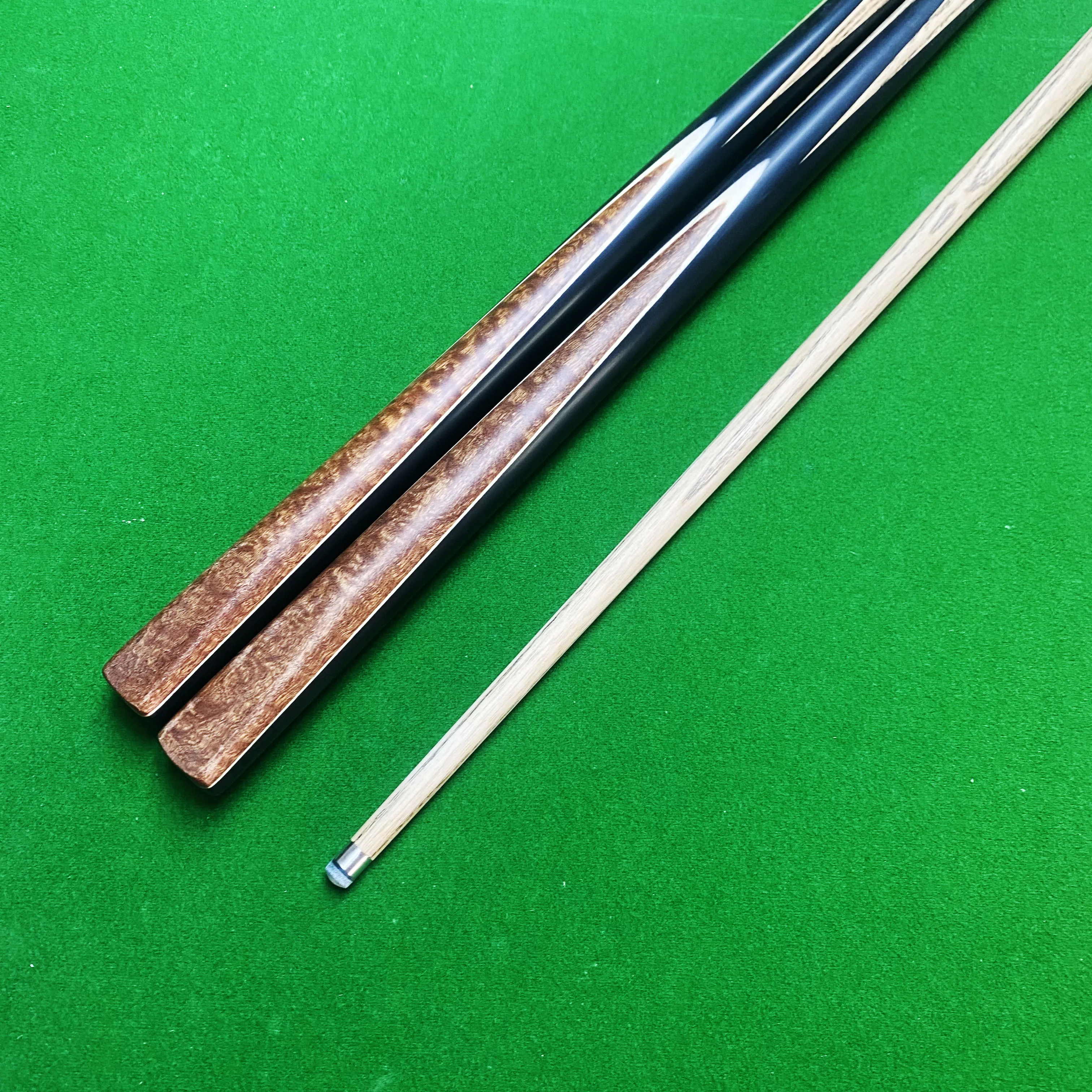 

2026 High Quality Ash Wood Pool Cue Stick with Ebony/Dragon Gall Pattern 9.5Mm Shaft Custom Snooker Cue