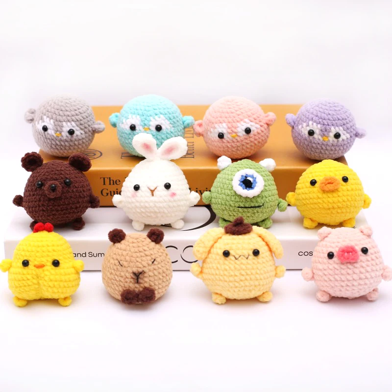 

Cute Crochet Animal Doll Handmake Knit Rabbit Capybara Small Bear DIY Hand-crocheted Cartoon Doll Finished Product Key Holder