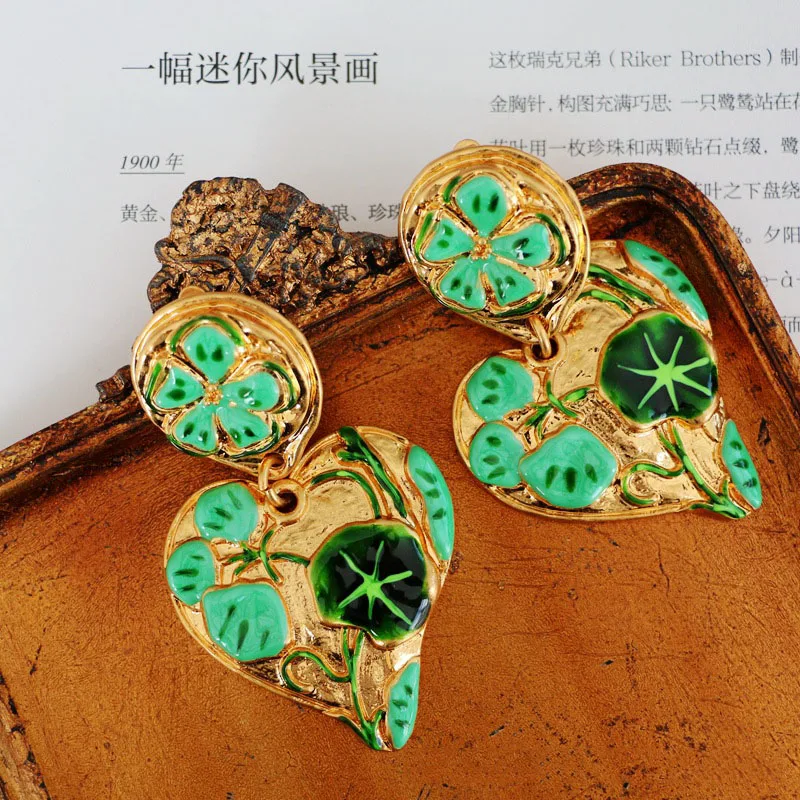 Vintage Green Enamel Heart Earrings For Women Jewelry Runway Party T Show Fancy Trendy Boho INS Japan