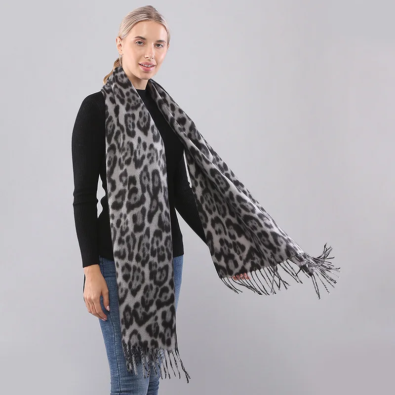 Designer Brand Leopard Cashmere Scarf Men Winter Scarves Warm Wool Pashmina Thicked Blanket Female Shawls and Wraps