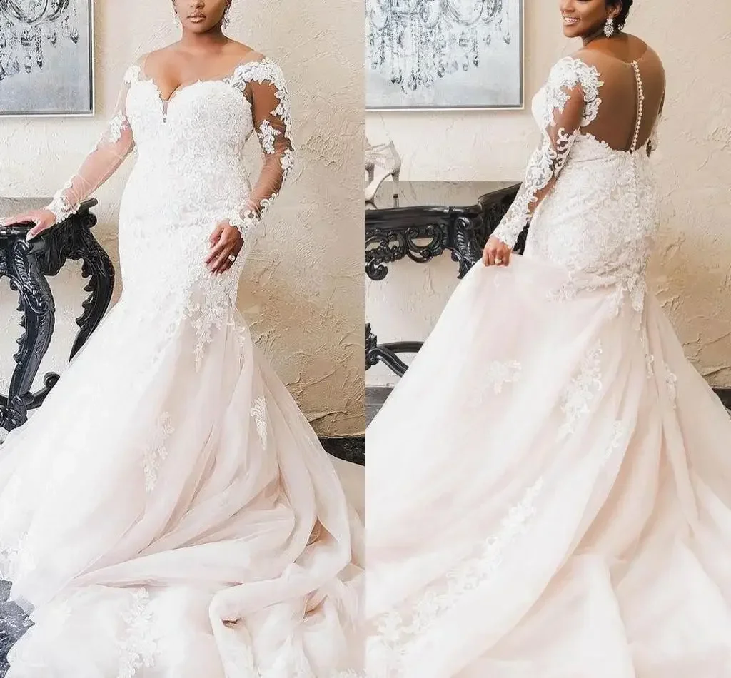 

Customized Lace Mermaid Wedding Dresses Plus Size Bridal Gowns Long Sleeves V Neck Covered Button Court Train African Lady Robe