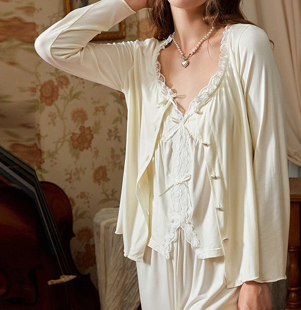 2026 Retro Pajamas Spring and Autumn Solid Color Three Piece Home Furnishing Set
