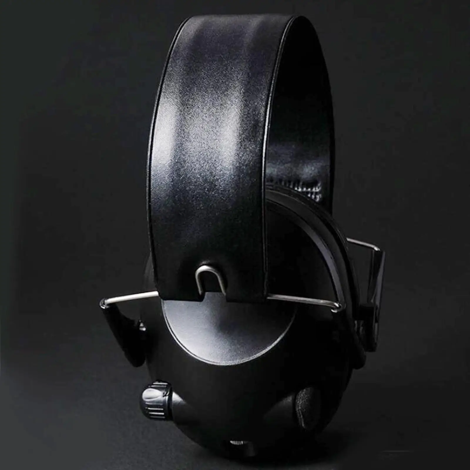 Folding Hunting Headset Breathable Helmet Noise Reduction Battery Operated Up Earmuffs for Radio Hunting Activities Microphone