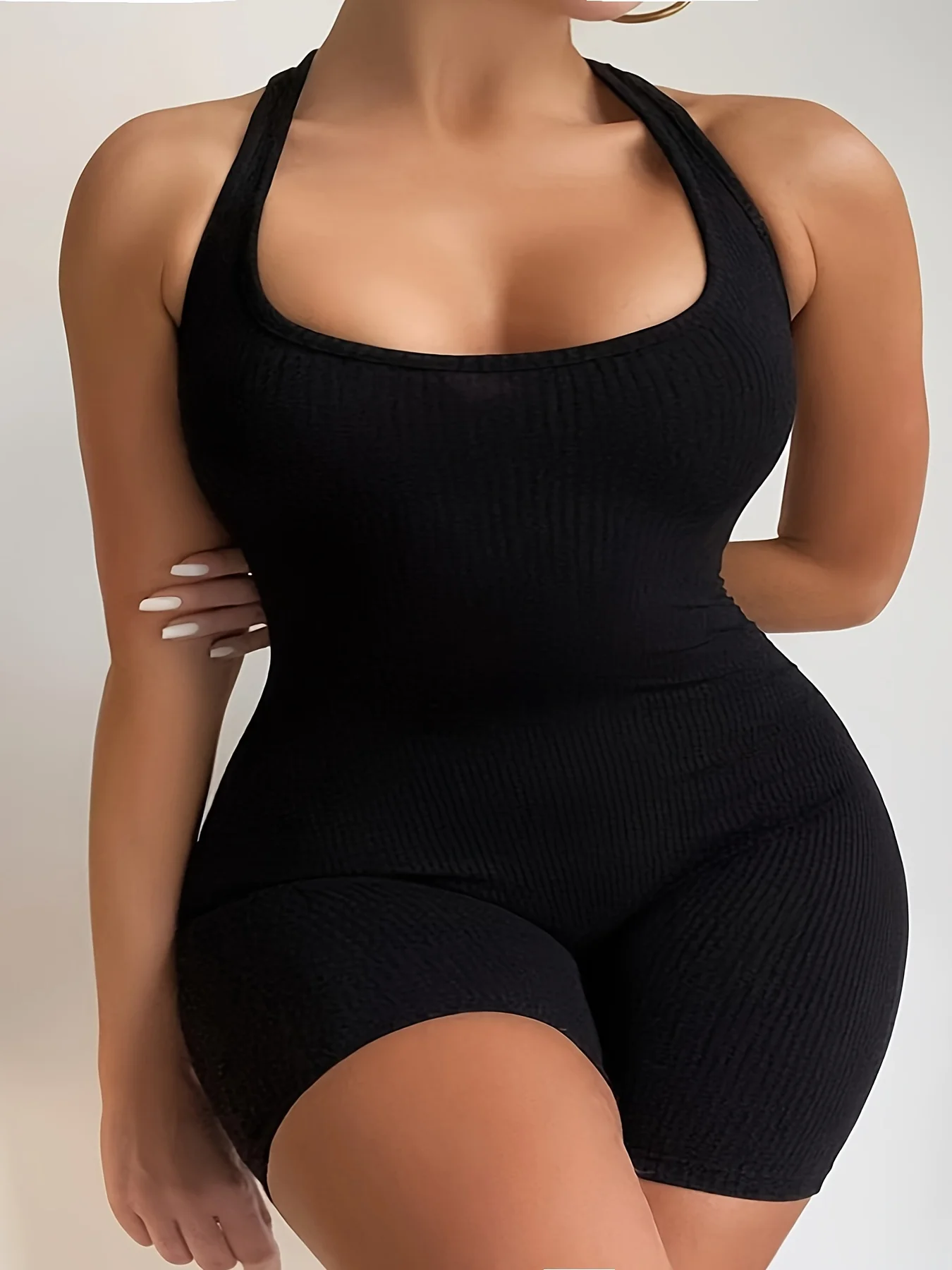 Plus Size Fashion Black Halter Jumpsuit, Women's Solid Color Sexy Body-Con Black Clothes