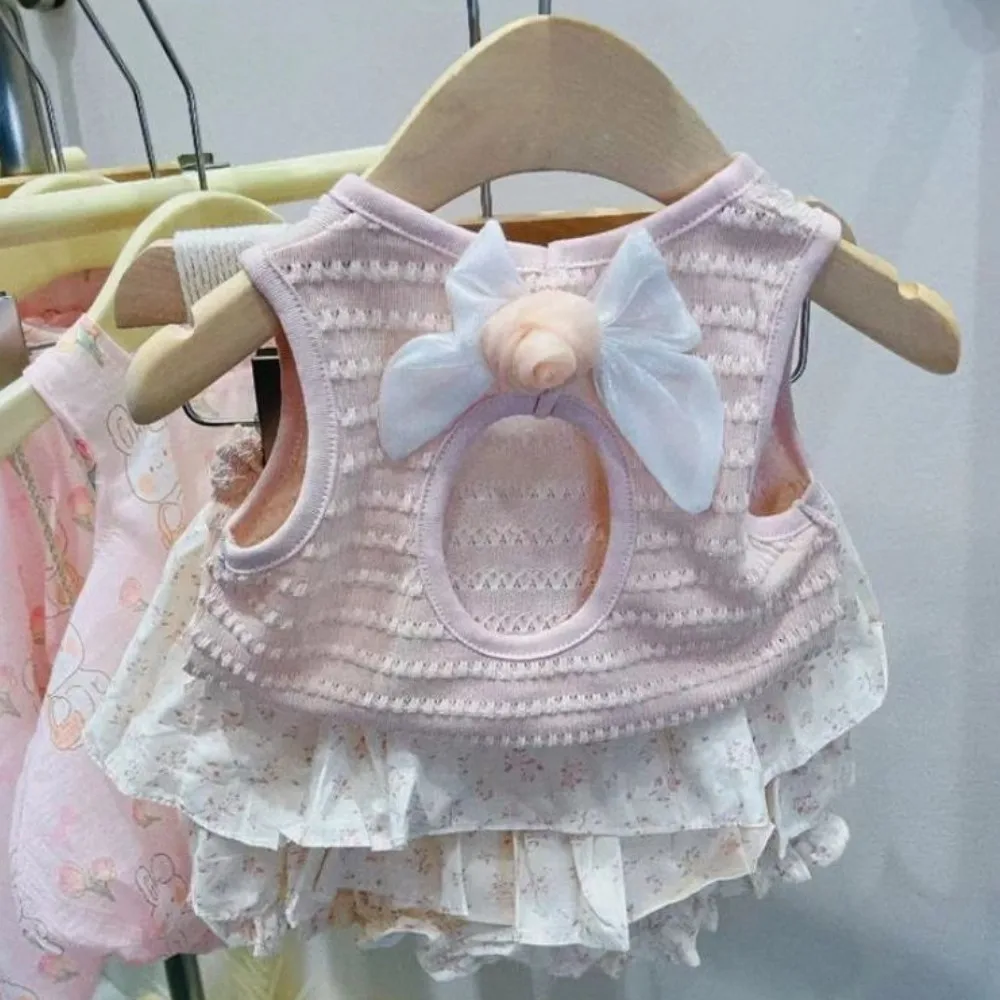 

Корейская версия, футболка без рукавов с цветочным принтом + шорты с цветочным бутоном, комплект из двух предметов, милая милая одежда для девочек 2–6 лет