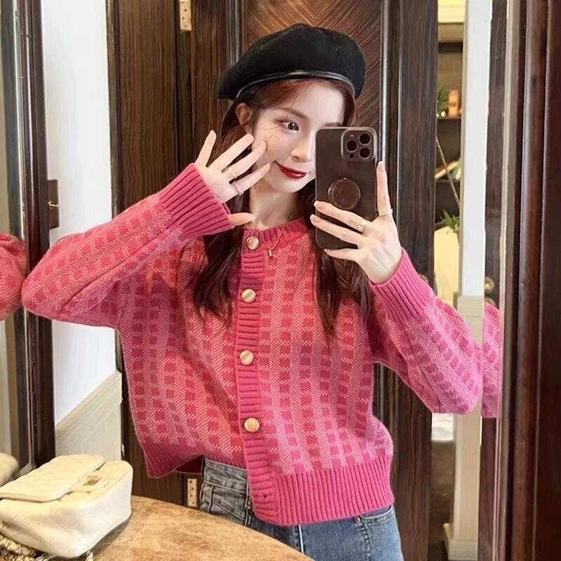 Autumn Spring Sweet Plaid Print Single-breasted Cropped Sweater Korean Slim Long Sleeves Kawaii Pink Sweater New Knitted Sweater