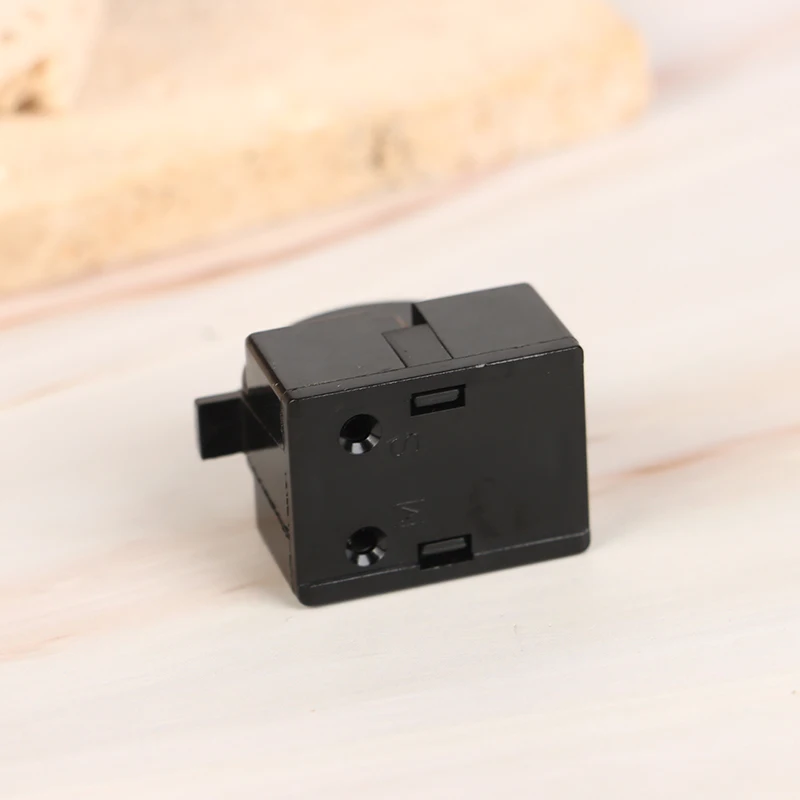 1 قطعة QP2-4.7 PTC بدال بداية التشغيل 1 دبوس الثلاجة الفريزر ضاغط بدال بداية التشغيل 6750C-0005P الثلاجة الزائد حامي