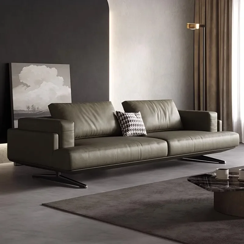 

Итальянский современный минималистичный кожаный комбинированный диван, подходящий для небольших квартир и гостиных с подвесными блоками тофу.