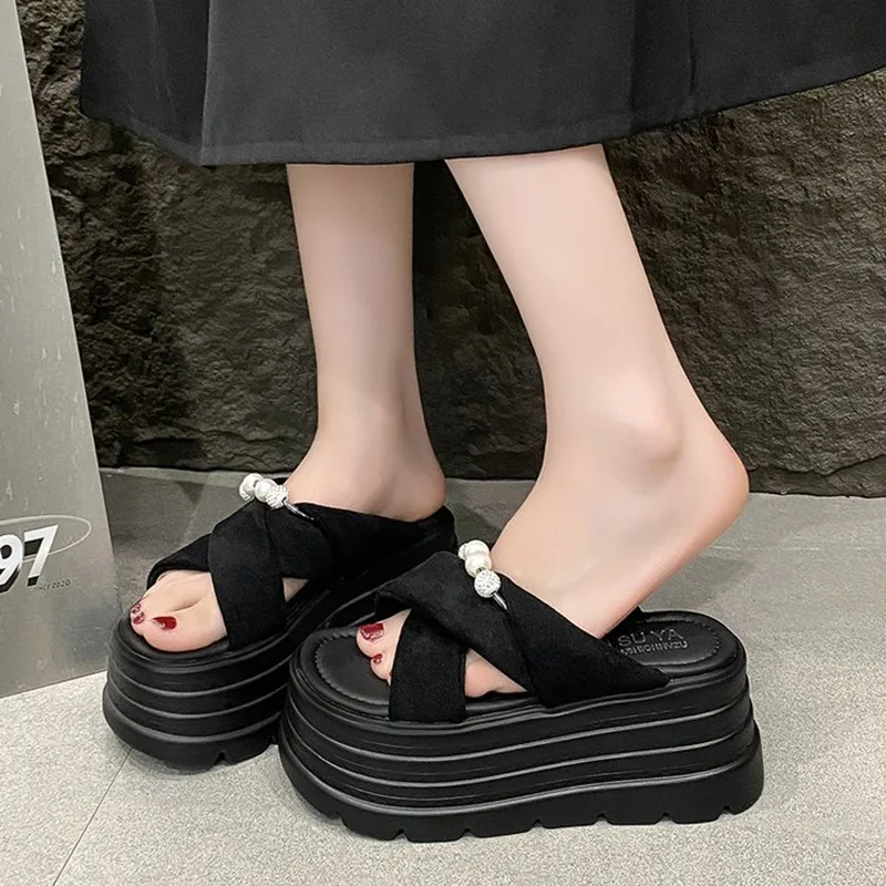 أحذية مصممين النعال النسائية منصة الشرائح الصخر الزيتي الإناث 2025 Sabot الصيف أحذية الشاطئ السيدات النعال صنادل أرضية النساء #3