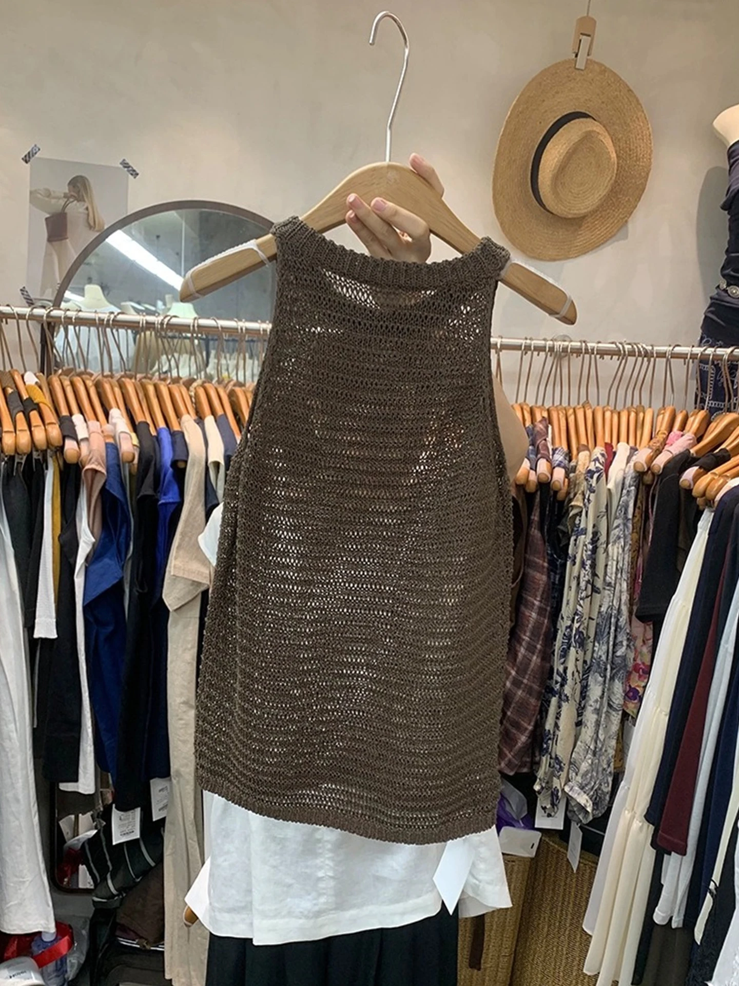 Women's Knitted Hollow out Breathable Soft Comfortable Vest Summer Faionable Versatile Svel Top Korean Sle Straight...