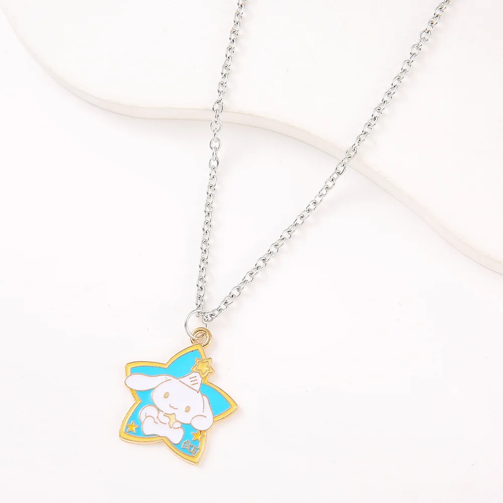 Miniso's personalized cartoon fashionable girl's heart high-end necklace design niche geometric love five-pointed star necklace