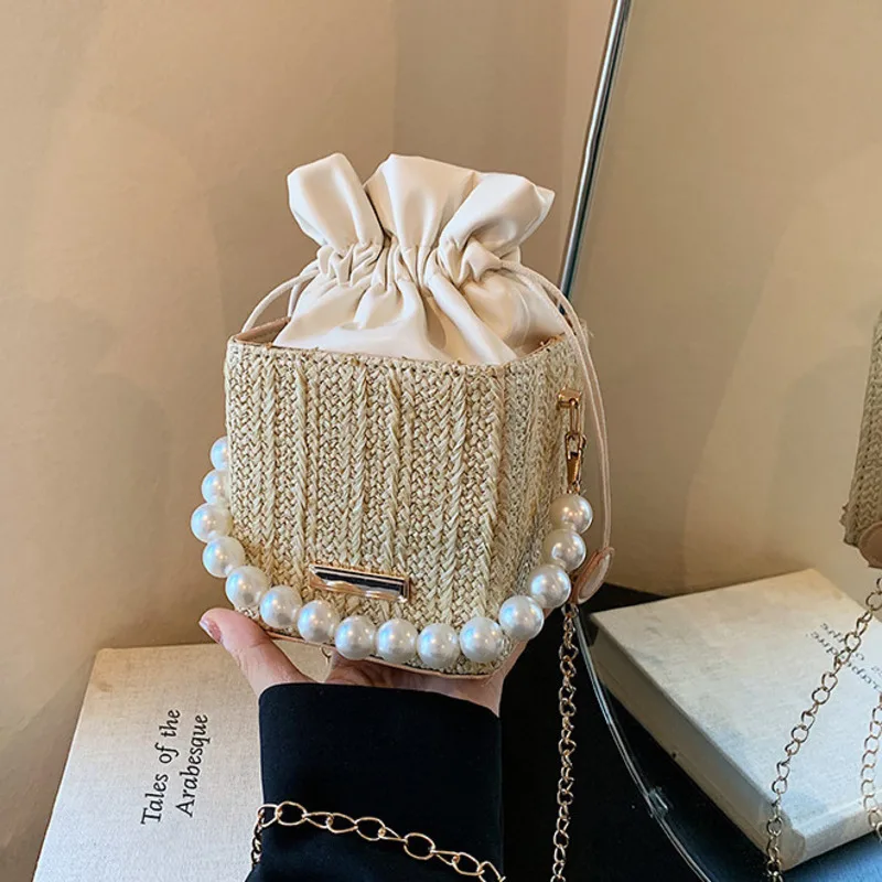 2024 New Fashion Pearl Chain Woven Drawstring Women's Slant Single Shoulder Small Square Bag, Women's Shoulder Bag