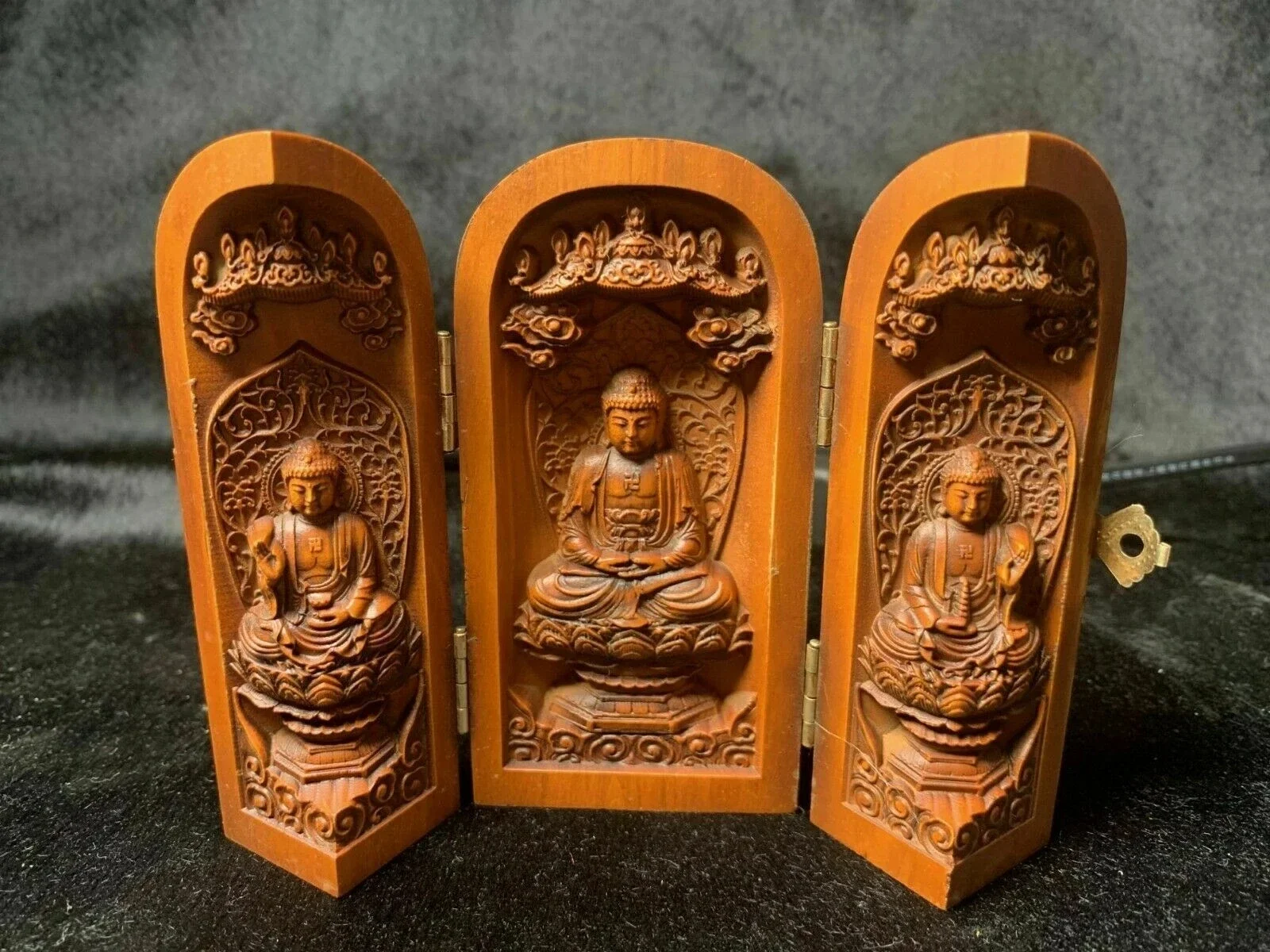 Vintage Japanese Netsuke Old Boxwood Carved Three Open Buddha Box Statue