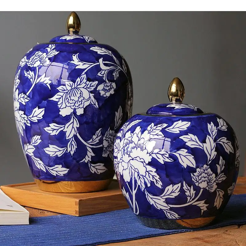 

Gold Plated Peony Pattern Storage Jar Ceramics Tea Canister Candy Desk Decoration Blue and White Porcelain Jewelry Jars