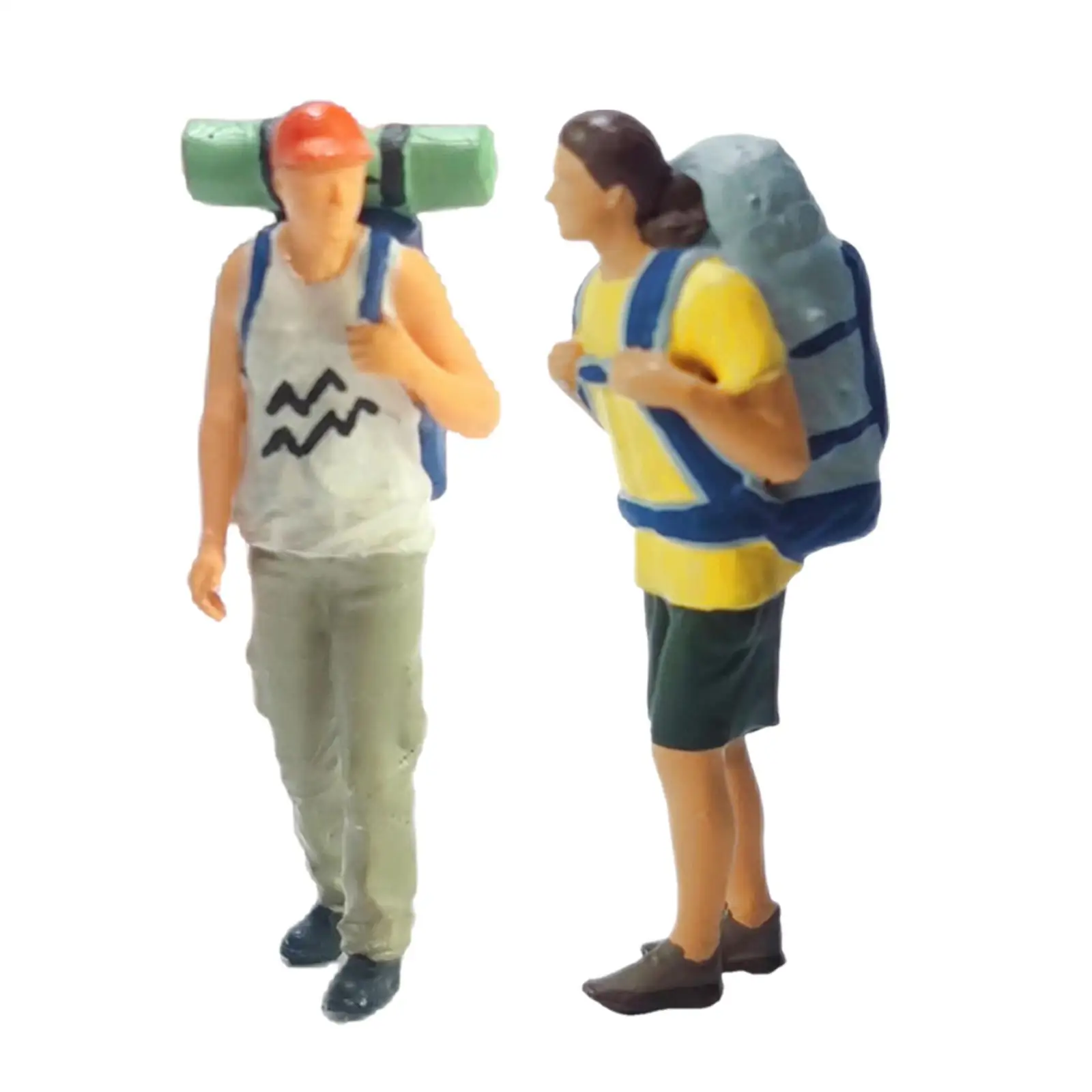 1:64 Figure Backpacker S Scale Resin Handpainted Character for Diorama Scenery