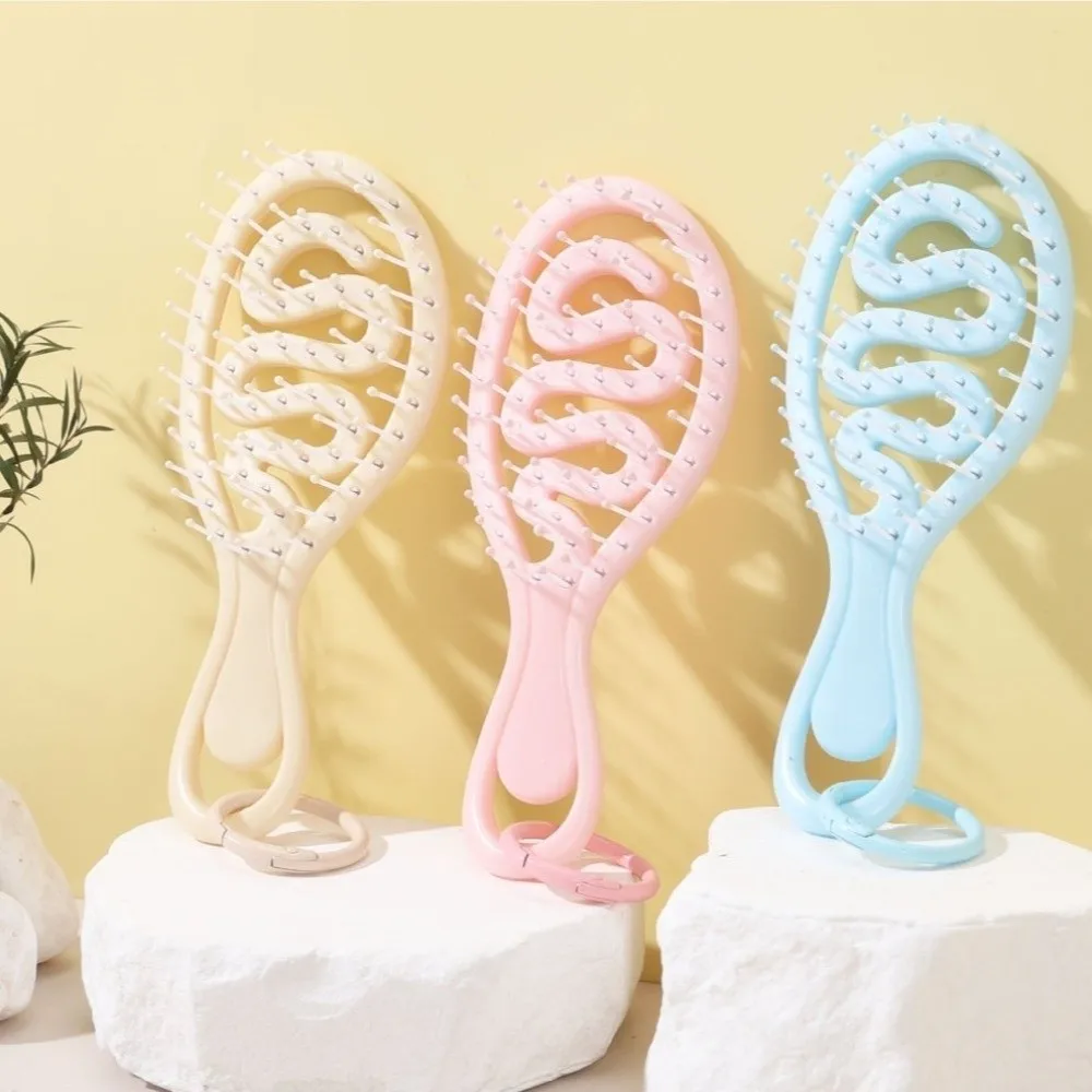 Creative Hollow Out Hair Comb Keychain Detangling Scalp Massage Pocket Comb Portable Mini Comb Travel