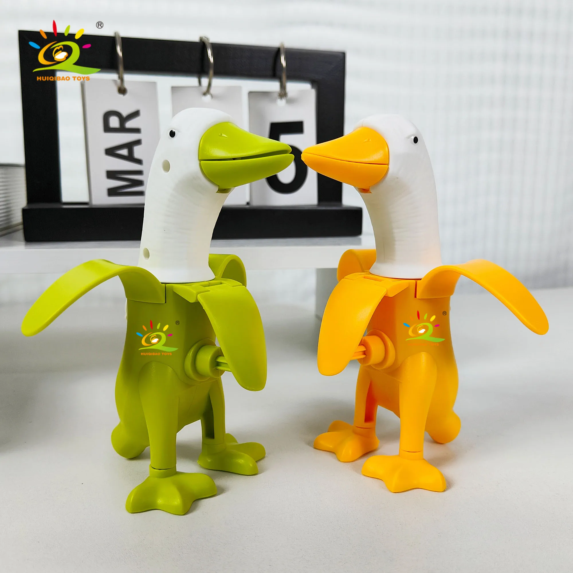 مسدس مياه جديد على شكل حيوانات كرتونية للأطفال، مسدس مياه لطيف على شكل بطة الموز، مسدس مياه صيفي للحفلات الخارجية، ألعاب مسدس مائي